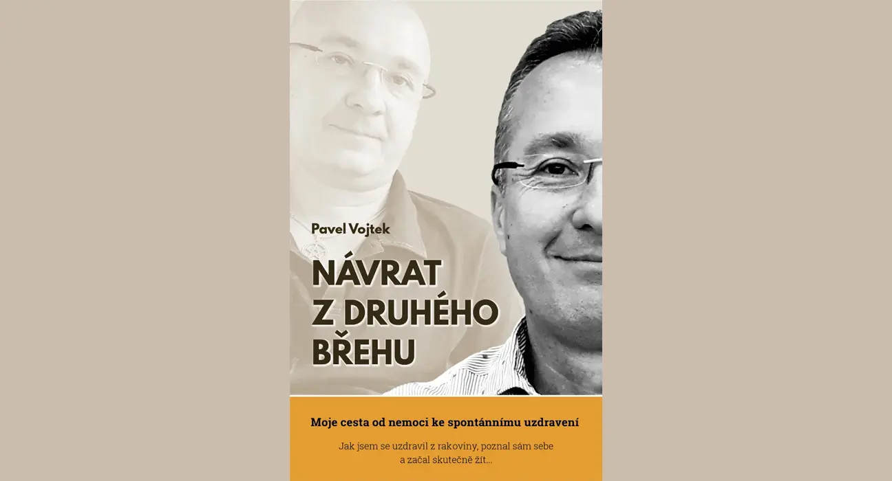 Titulní strana knihy Návrat z druhého břehu od Pavla Vojtka